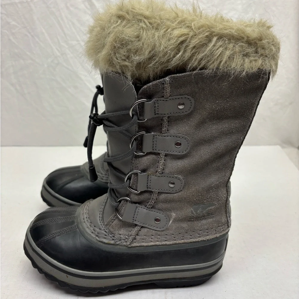 Sorel boots kids size 1 for little boy